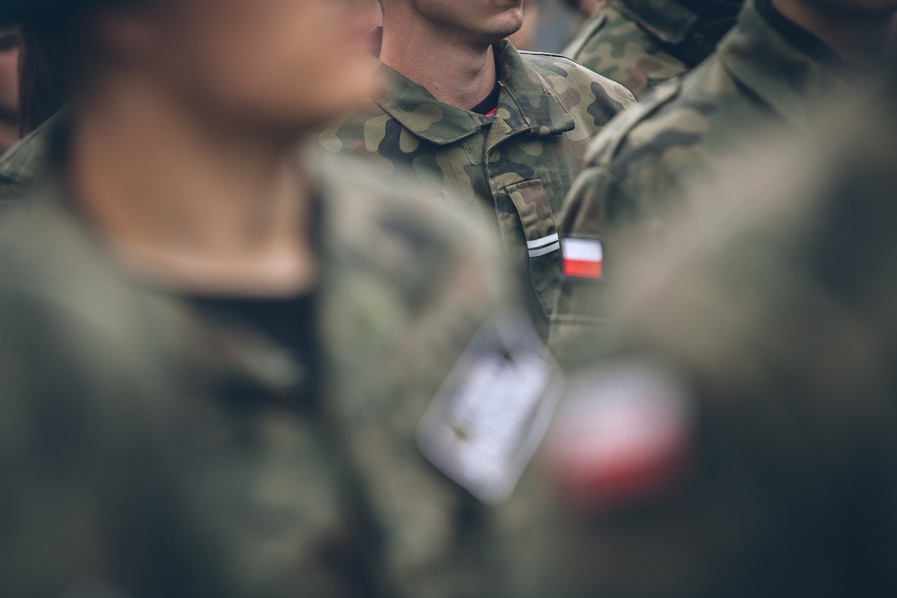 最新軍旅電視劇大全集，熱血與榮耀的視聽盛宴，不容錯(cuò)過！