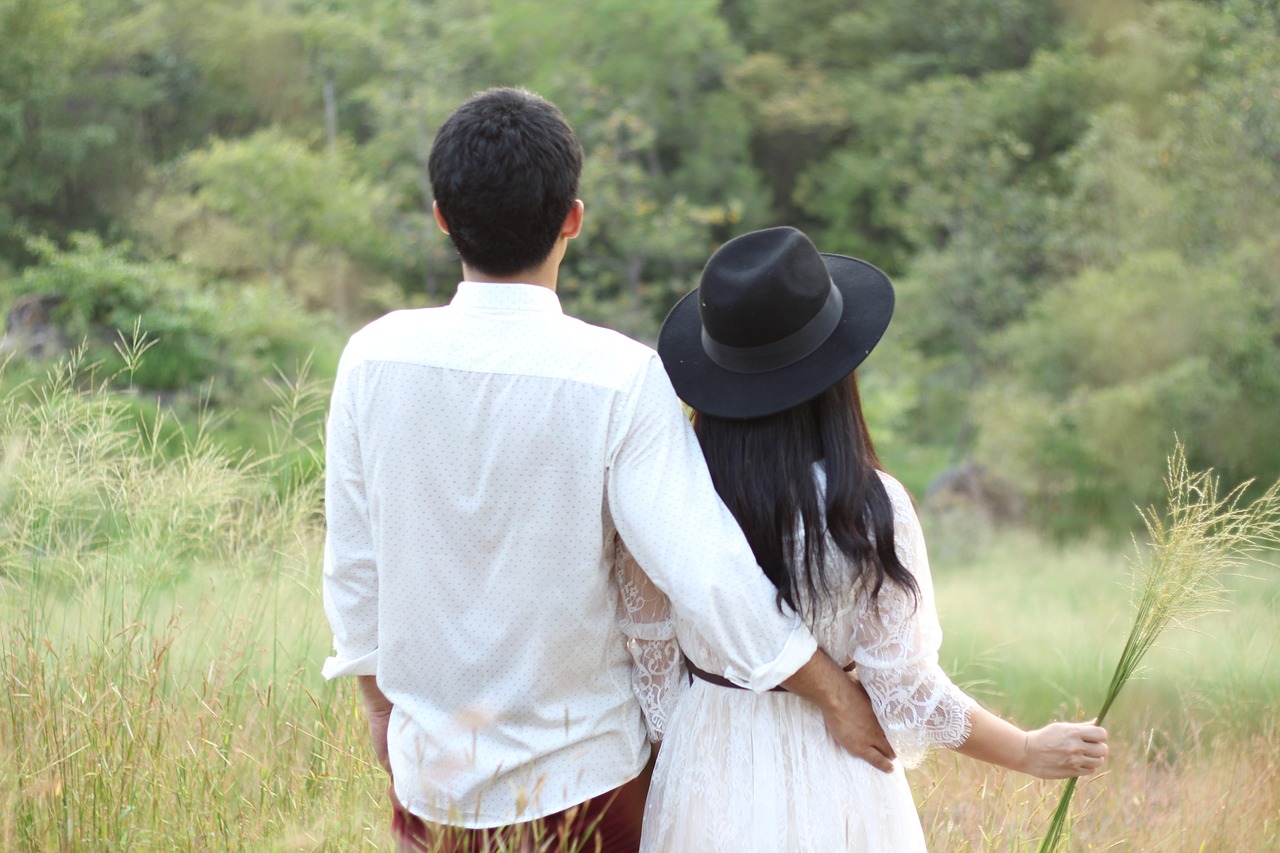 最新章節(jié)揭秘，我的23歲美女房東的故事